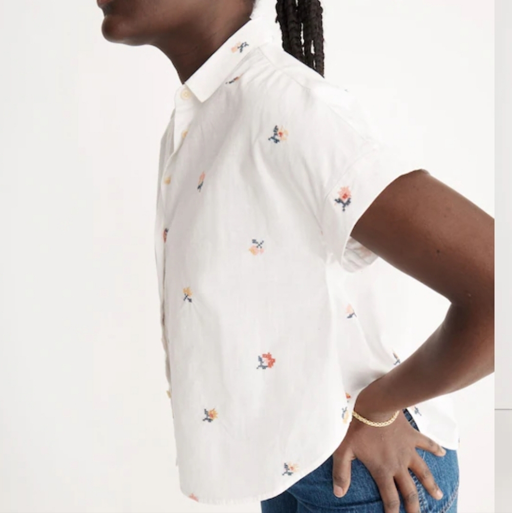 Madewell V-Neck Pocket Shirt - Picture 2 of 9